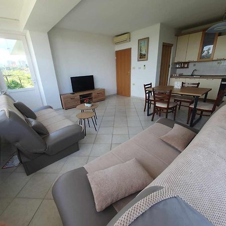Apartma Lana21 Lägenhet Koper Exteriör bild